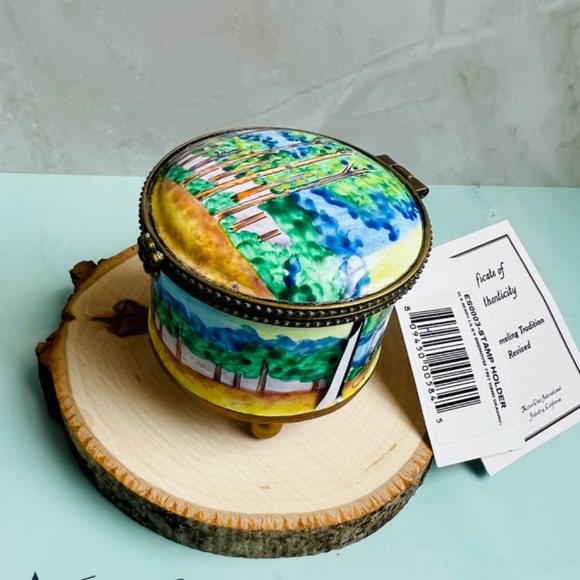 Claude Monet Trinket Box. Vintage Stamp trinket box. Stamp Holder Trinket box. - Picture 1 of 8